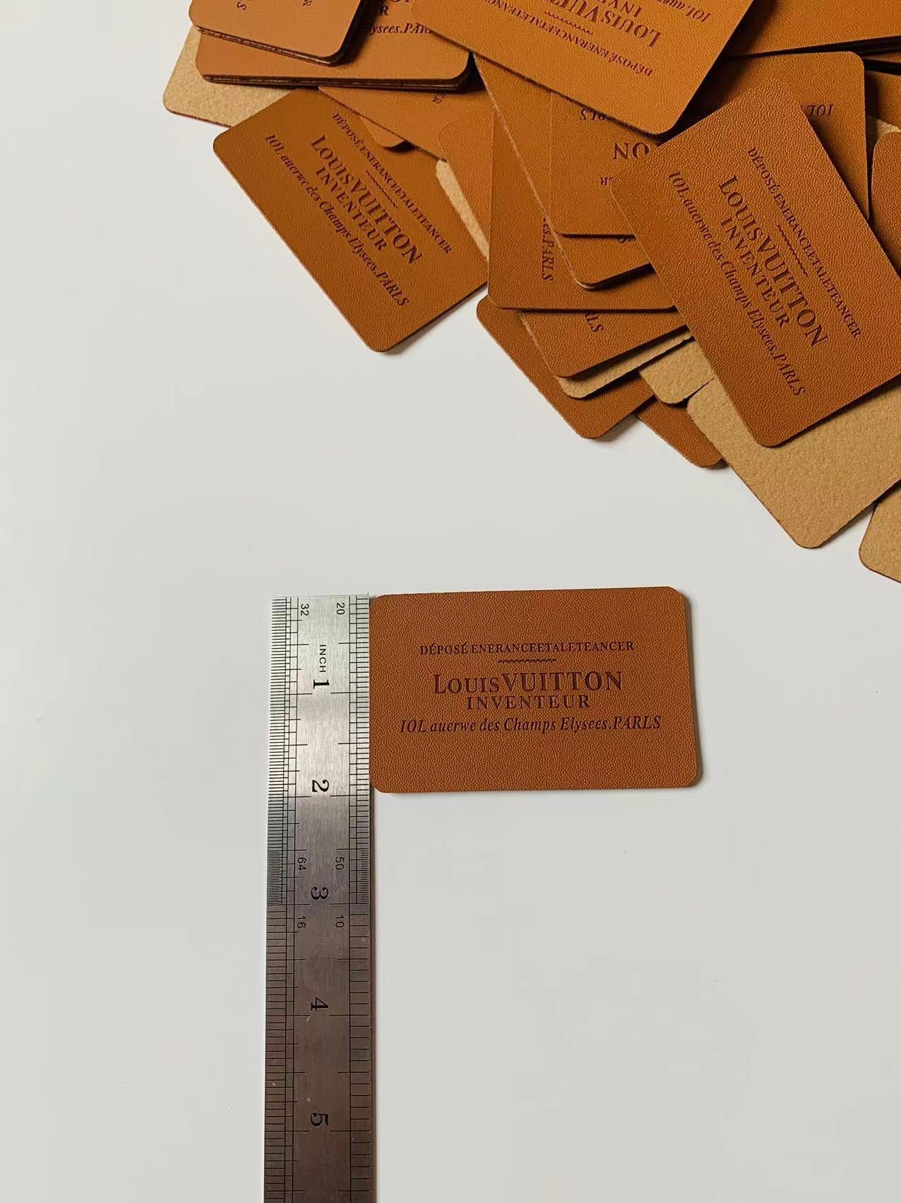 Craft 8x5CM Size LV Genuinely PU Leather Label Tag For Sewing Goods