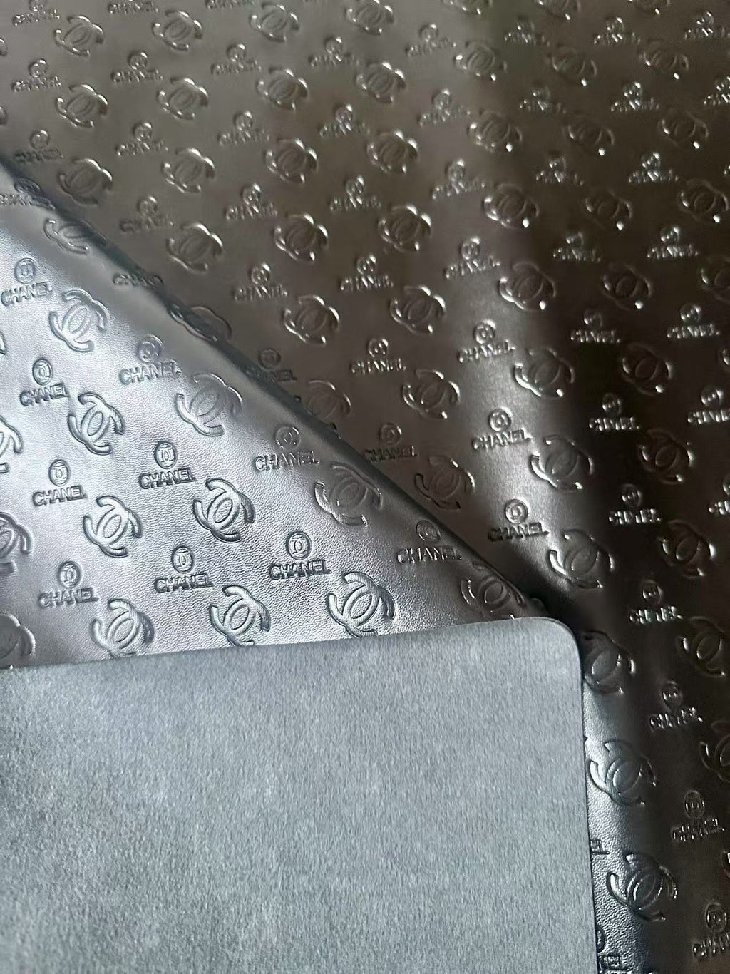 Napa Material Black Embossed Chanel Leather For Upholstery Furniture Handicraft