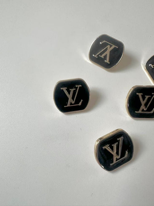 1 PC 18MM LV Handicraft Button Metal Material For Apparel(Black)