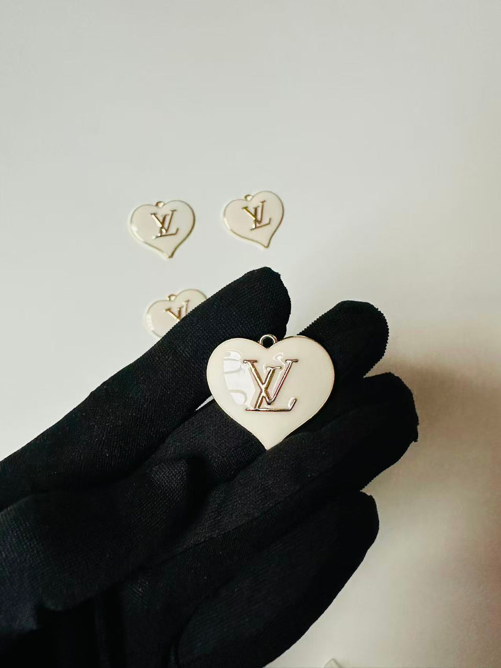 Craft 30MM LOVE LV Metal Pendant Accessory For Handmade DIY Goods