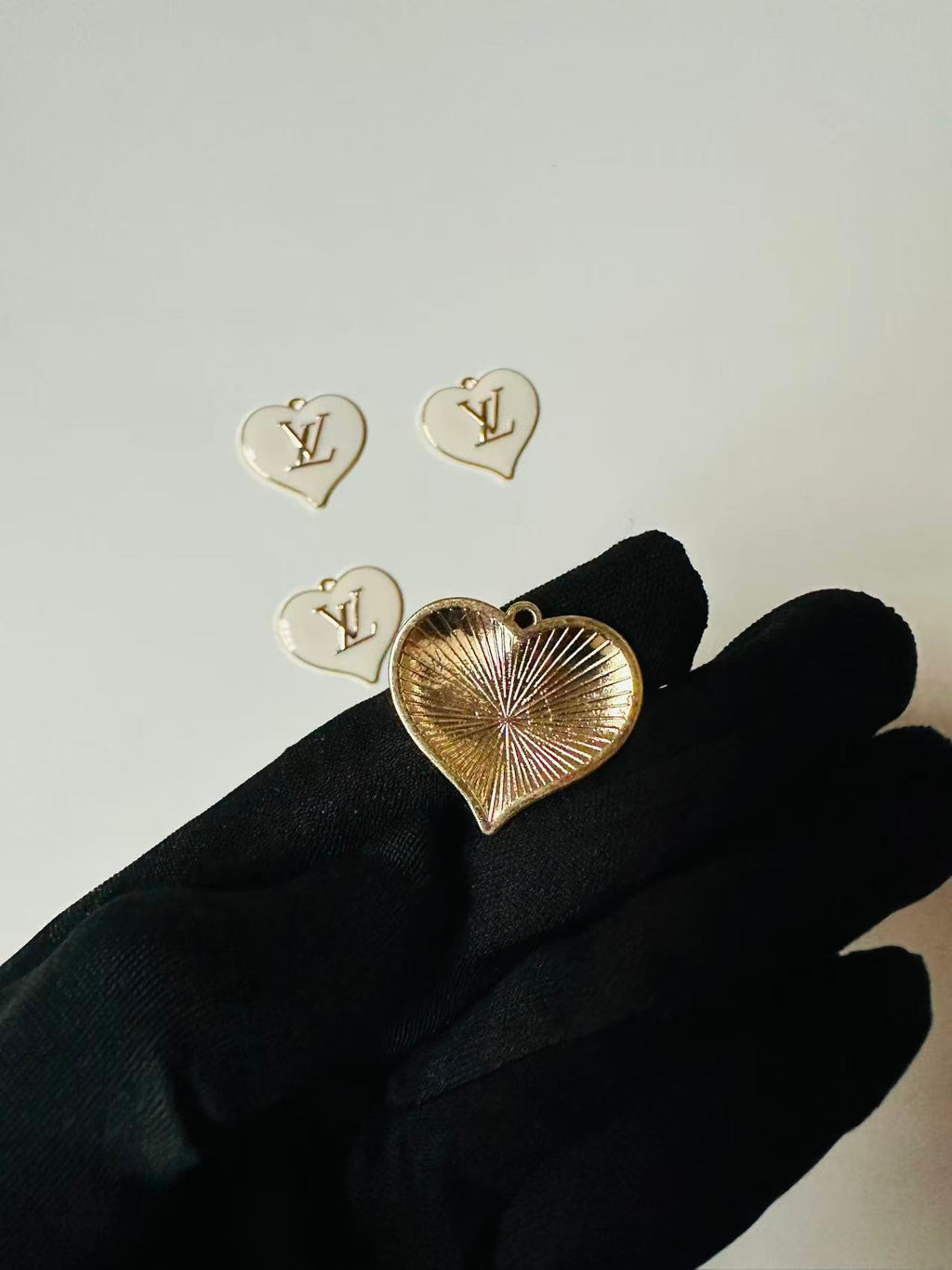 Craft 30MM LOVE LV Metal Pendant Accessory For Handmade DIY Goods