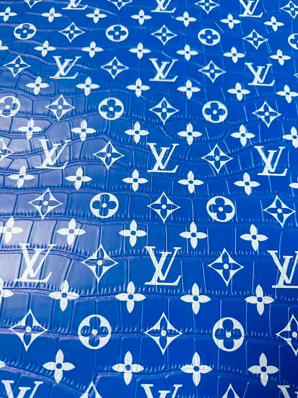 Craft LV Crocodile Texture Alligator Leather Fabric For Handmade Sneaker, Bag Upholstery Goods By Yard (Blue)