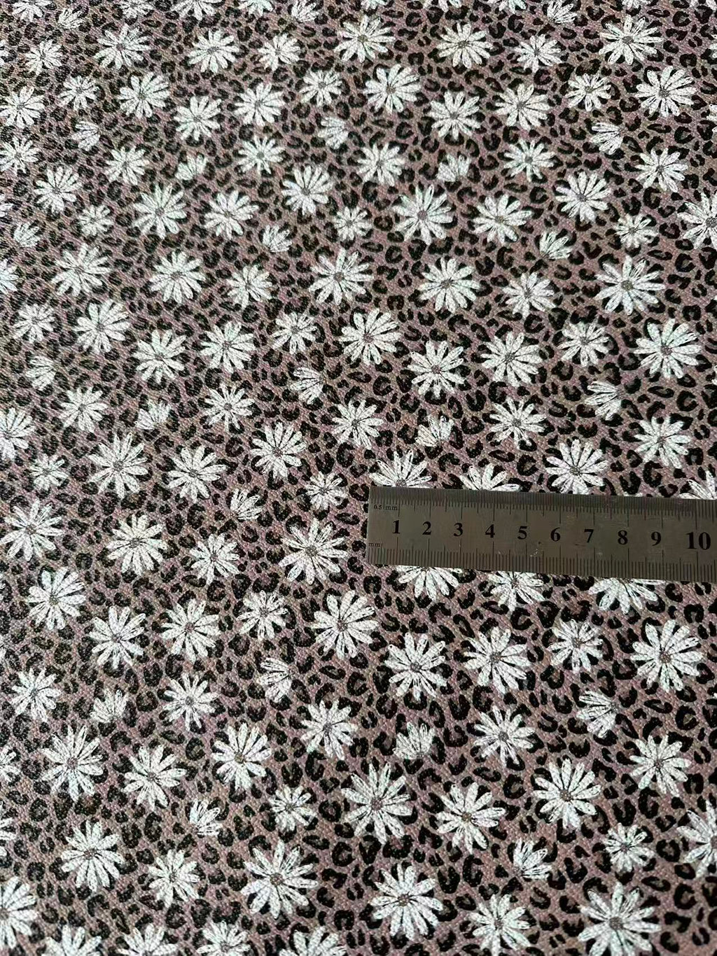 Fashion Chrysanthemum Leather Fabric For Handmade Sneaker , Bag Upholstery Goods By Yard