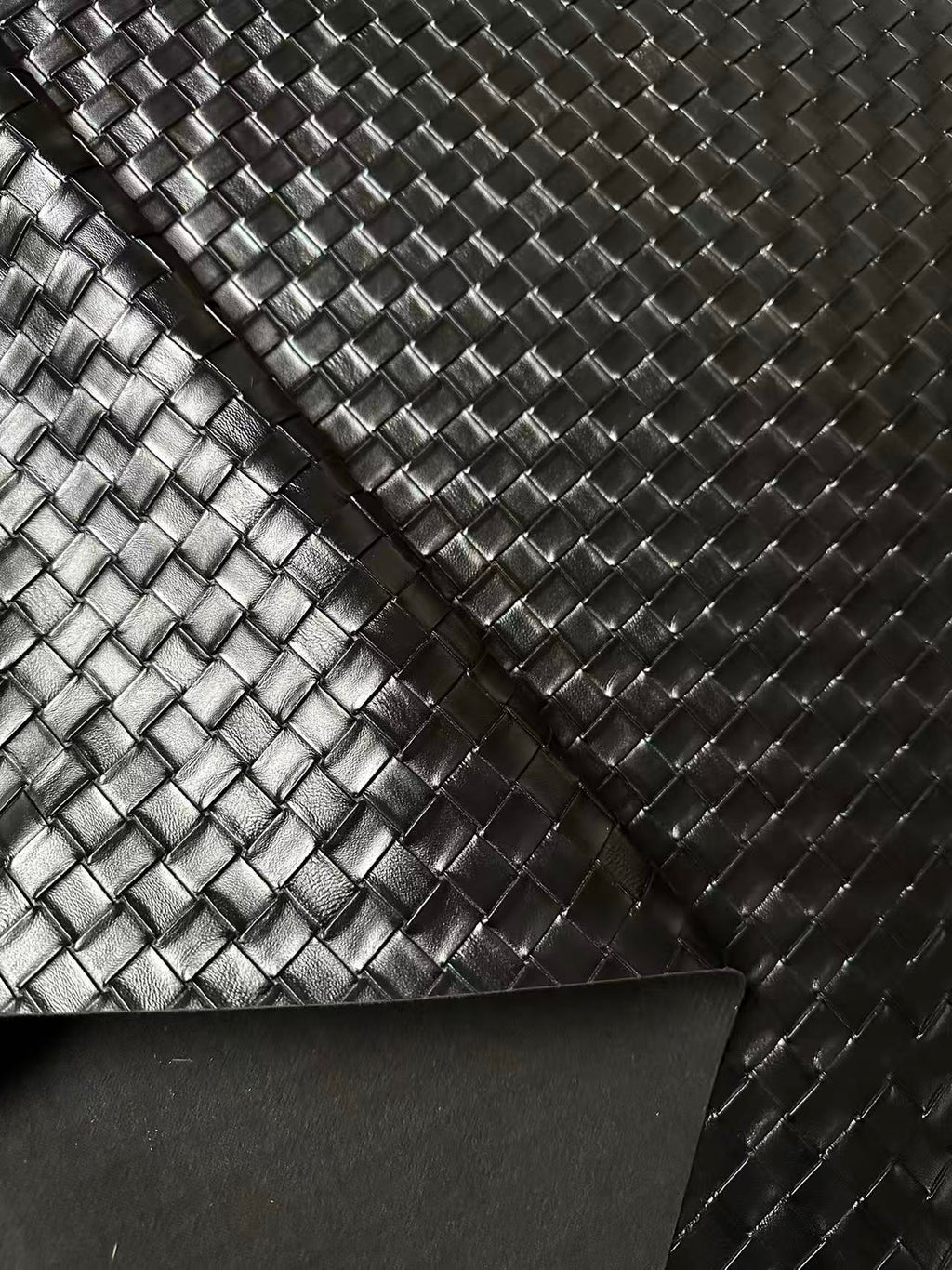 Fashion Black Plaid Texture PU Leather Fabric For Handmade Car,Motorcycle Seats,Shoes Goods By Yard