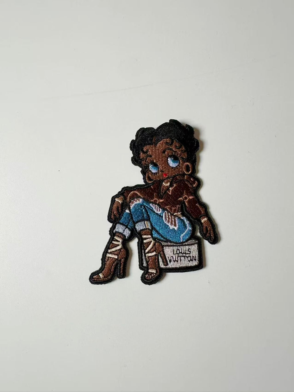 Craft Embroidery LV Miss Betty Jacquard Patches For Customized Apparel