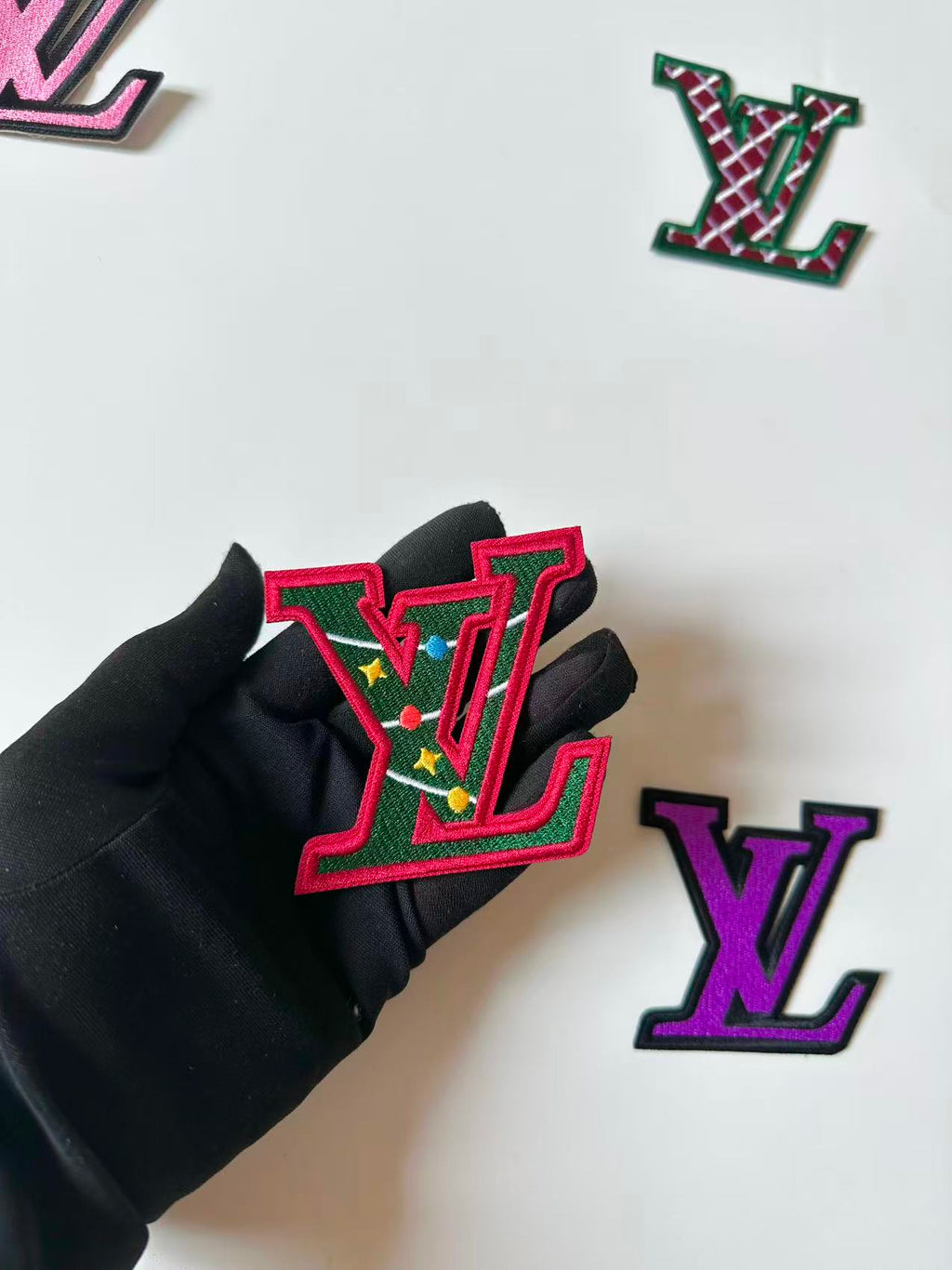 Fashiong Sewing  Embroidery LV Jacquard Patches For Customized Apparel