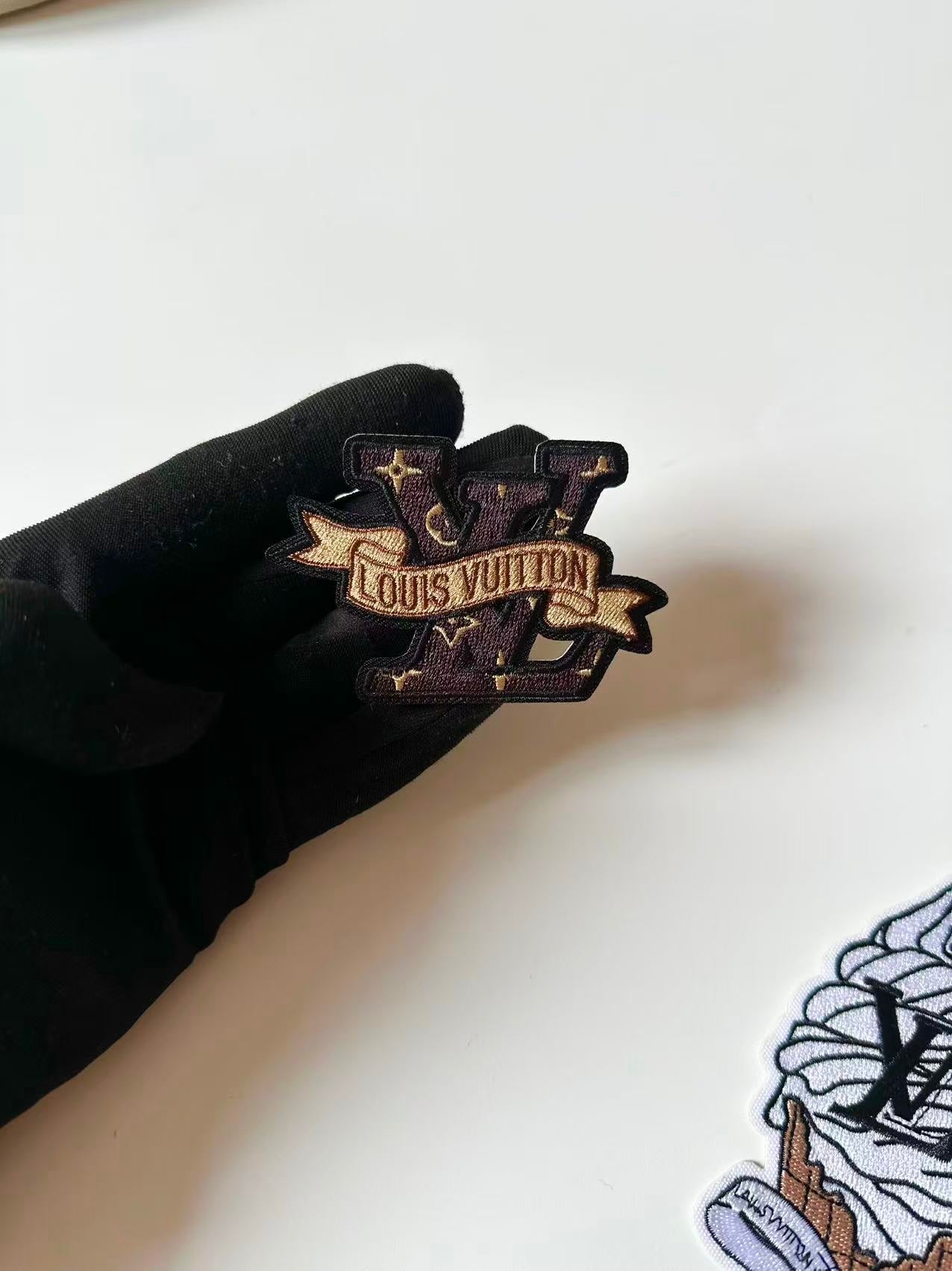 Craft Embroidery LV Jacquard Patches For Customized Clothing