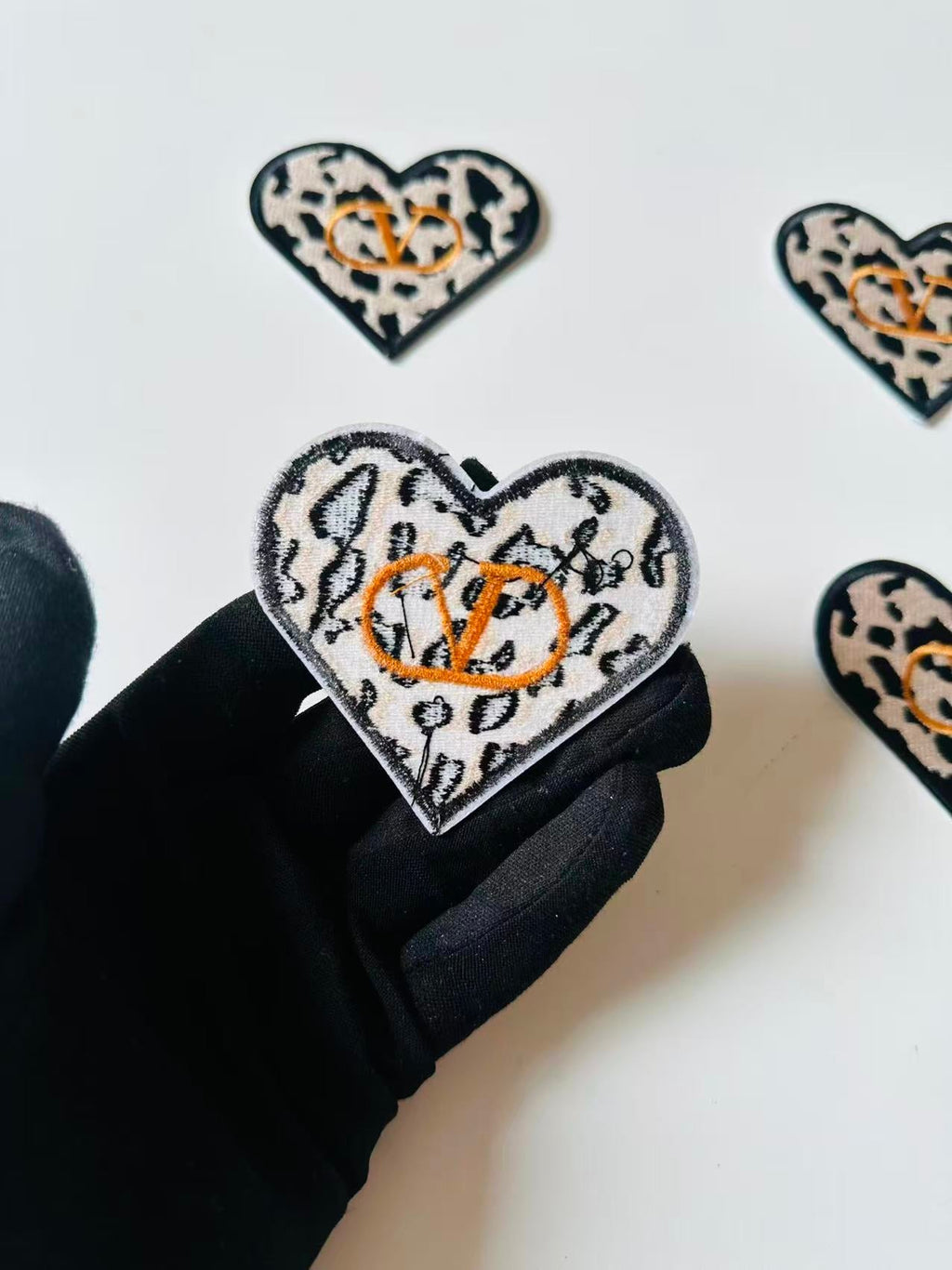 Craft Embroidery Valentino Jacquard Patches For Customized Clothing