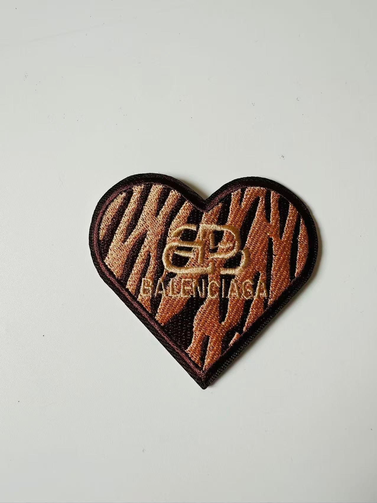 Craft Embroidery Balenciaga Jacquard Patches For Customized Clothing
